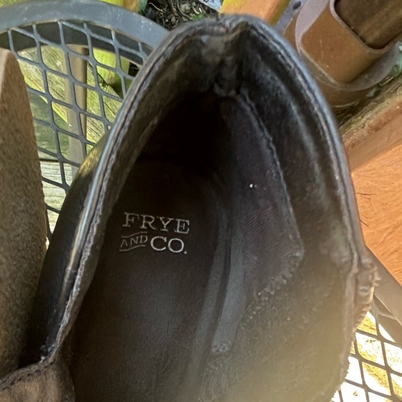 FRYE AND CO. ILISHA BLACK SIDE ZIP LOW STACKED HEEL ANKLE BOOTIES BOOTS SIZE 9 - Picture 10 of 10